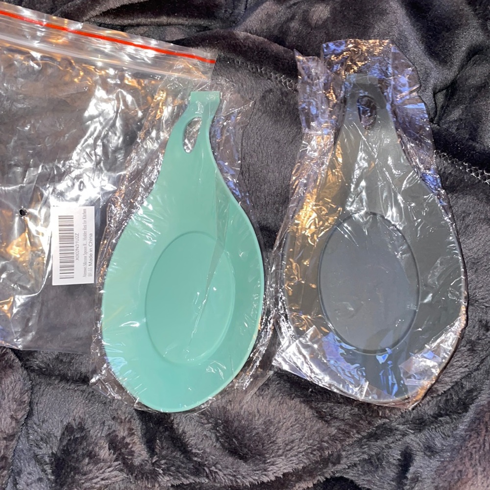 Two silicone spoon rests